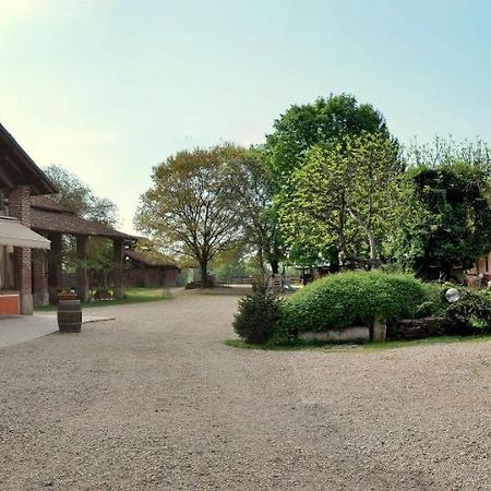 Agriturismo Cascina Selva Bed and Breakfast Ozzero Exterior foto